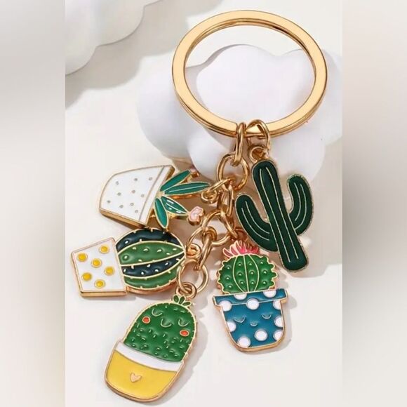 BAG CHARM Cactus Themed Keychain - Picture 3 of 5